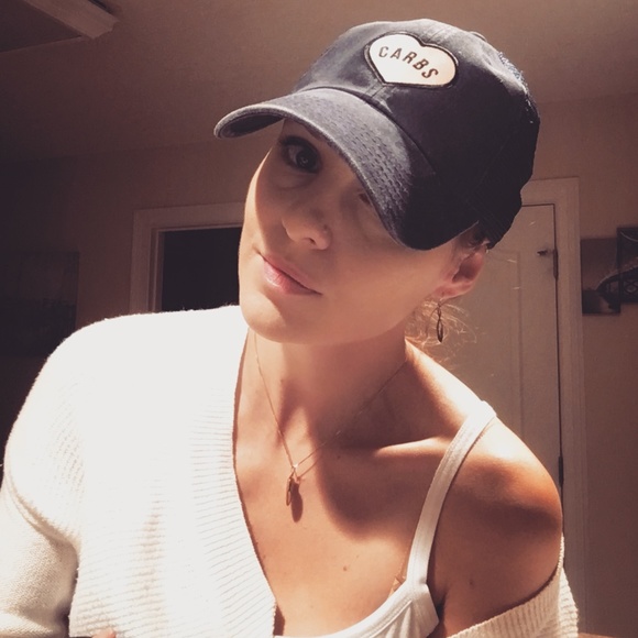 Meet your Posher, Jessica - Picture 1 of 1